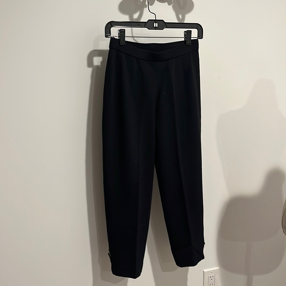 NWOT St. John Collection black ankle-detail cropped knit trousers, size 2
